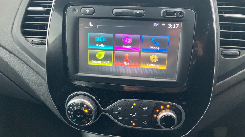 Renault Captur 0.9 TCE 90 Dynamique S Nav 5dr Petrol Hatchback